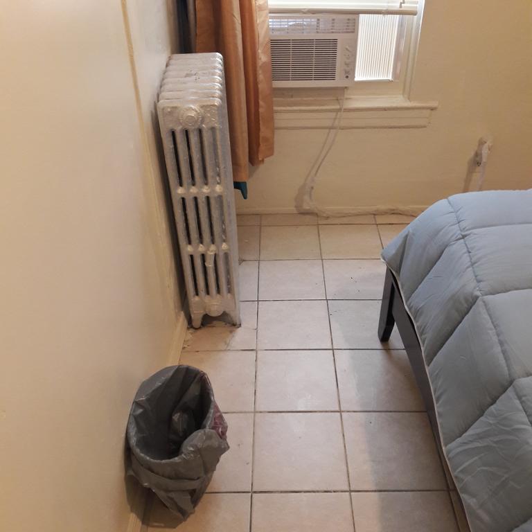 Studio And 1 Bedroom Apartments - Bronx New York Exterior photo
