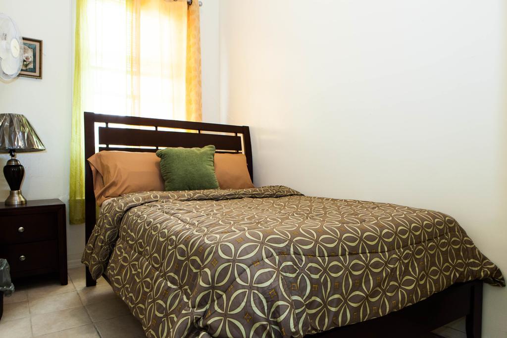 Studio And 1 Bedroom Apartments - Bronx New York Exterior photo