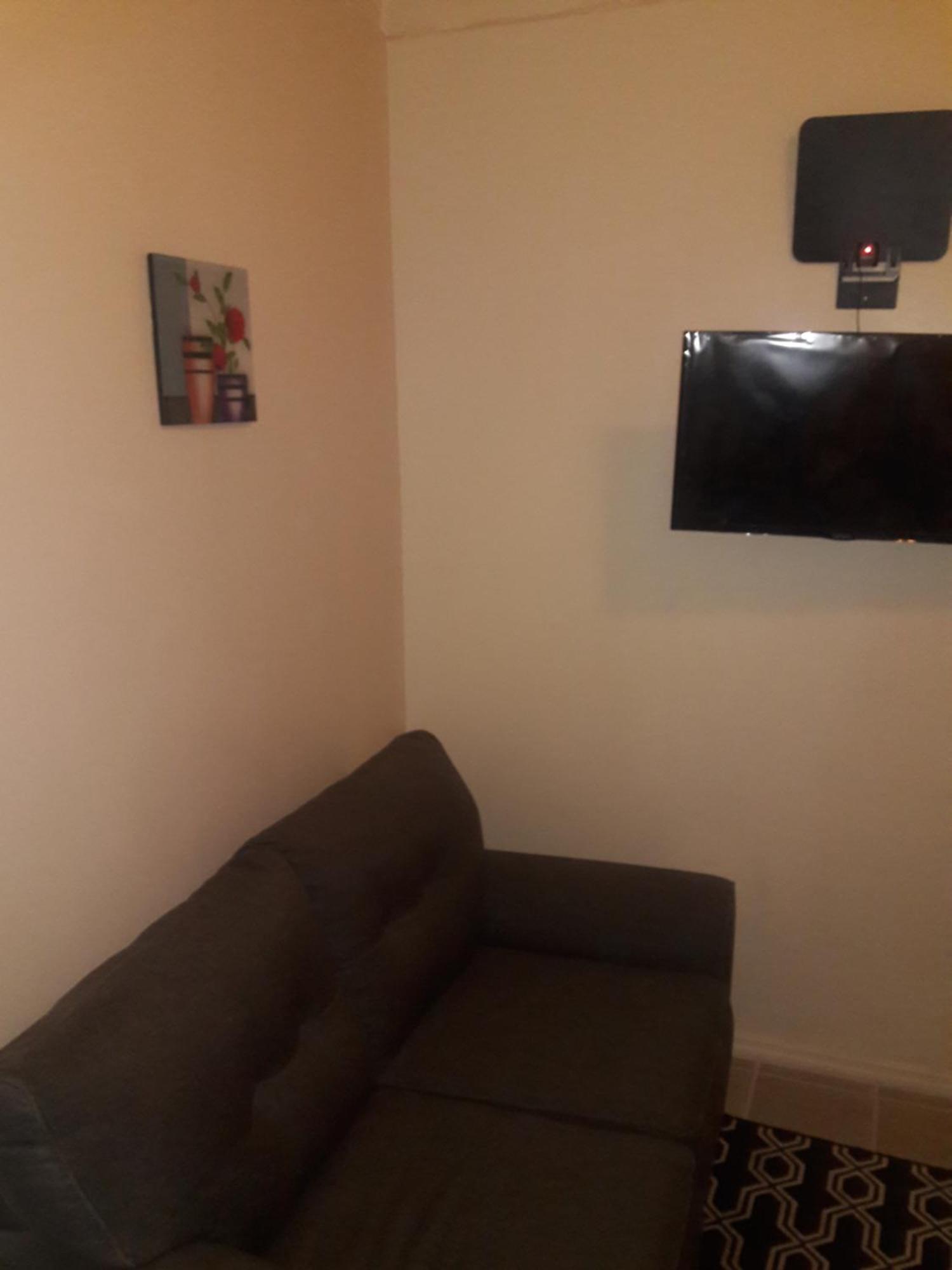 Studio And 1 Bedroom Apartments - Bronx New York Exterior photo